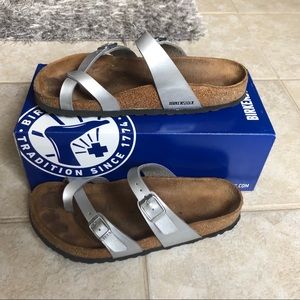 Silver Birkenstock’s Mayari Style